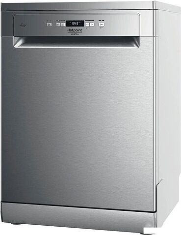 Отдельностоящая посудомоечная машина Hotpoint HFC3C26FX