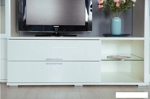 Тумба Rinner Тиффани М03 ТВ (белый текстурный)