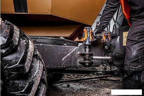Гайковерт AEG Powertools BSS 18HTF12B6-0 4935472245 (без АКБ)