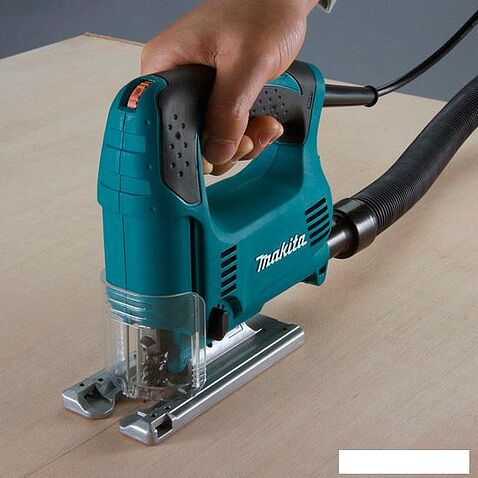 Электролобзик Makita 4329K