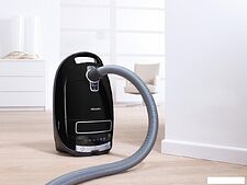 Пылесос Miele Complete C3 PowerLine SGDF3 (черный обсидиан) Пылесос Miele Complete C3 PowerLine SGDF3 (черный обсидиан)