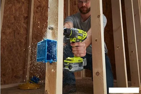 Ударная дрель-шуруповерт Ryobi R18PD7-252S 5133004391 (с 2-мя АКБ, сумка)