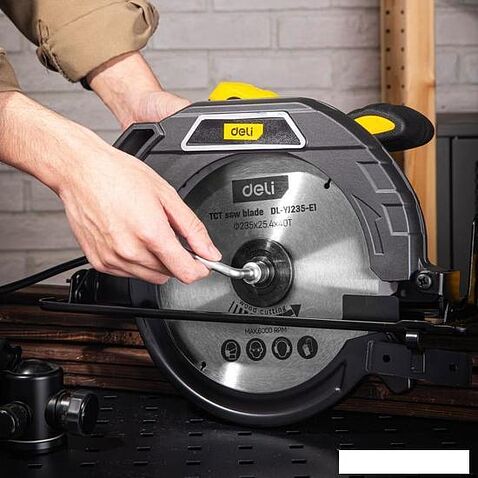 Дисковая (циркулярная) пила Deli DL-YJ235-E1 103012