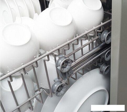 Отдельностоящая посудомоечная машина Hansa ZWM627IH