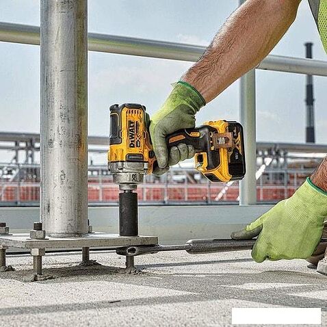 Ударный гайковерт DeWalt DCF894N (без АКБ)