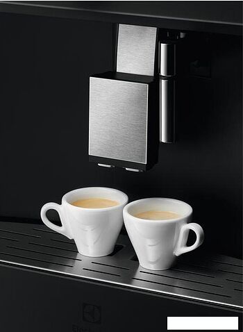 Кофемашина Electrolux KBC85X