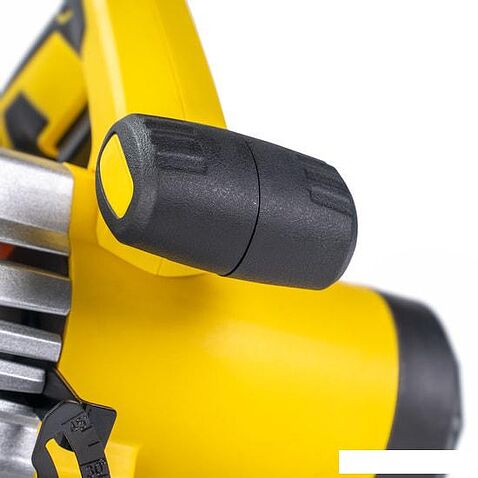 Дисковая (циркулярная) пила Kolner KCS 165/1400