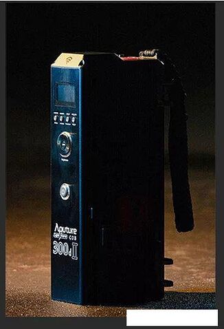 Лампа Aputure Light Storm LS C300D II V-mount Kit