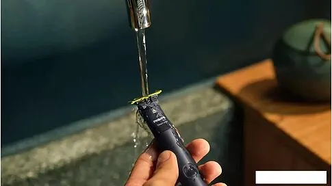 Триммер для бороды и усов Philips OneBlade Face QP1424/10