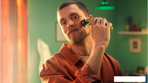 Триммер для бороды и усов Philips OneBlade Face + Body QP2824/20