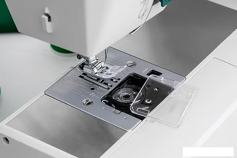 Электромеханическая швейная машина Necchi Q421A