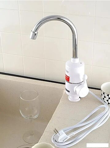 Проточный электрический водонагреватель-кран Potato P0061-7