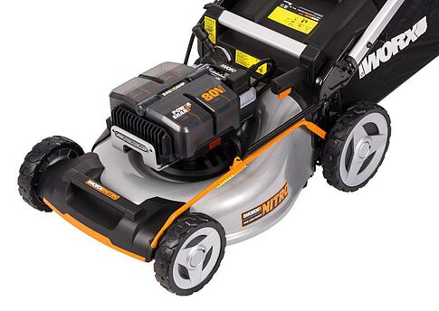 Газонокосилка Worx WG761E (с 4-мя АКБ)