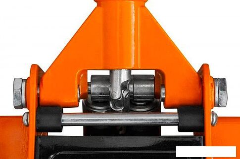 Подкатной домкрат Ombra OHT230 3т.