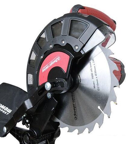 Торцовочная пила Энергомаш Гарант ПТ1-210