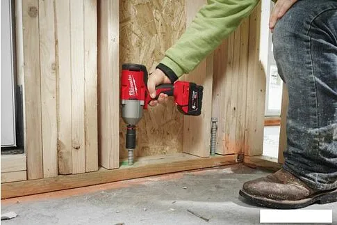 Гайковерт Milwaukee M18 M18BLHIWF12-0X 4933492787 (без АКБ, кекйс)