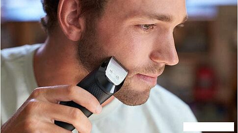 Триммер для бороды и усов Philips BT5515/15