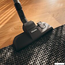 Пылесос Miele Classic C1 Flex SBAF5 (белый)