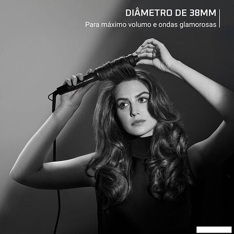 Фен-щетка Rowenta Karl Lagerfeld UB572LE0