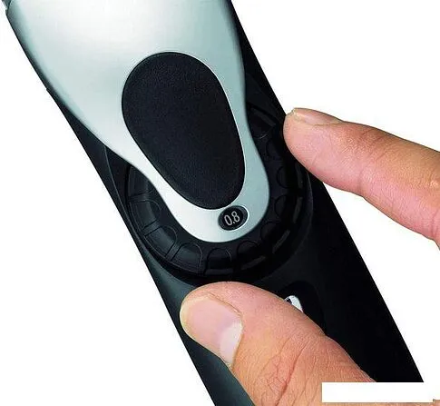 Машинка для стрижки волос Panasonic ER-GP707-K751
