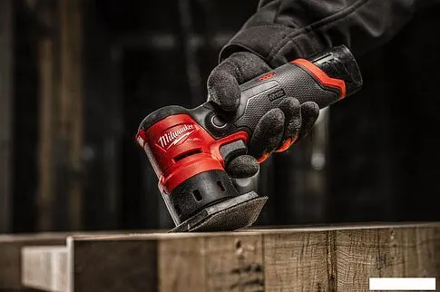 Дельташлифмашина Milwaukee M12FDSS-422X 4933479681 (с 2-мя АКБ 2 Ач, 4 Ач)
