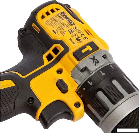 Ударная дрель-шуруповерт DeWalt DCD796P1 (с 1-им АКБ, кейс)