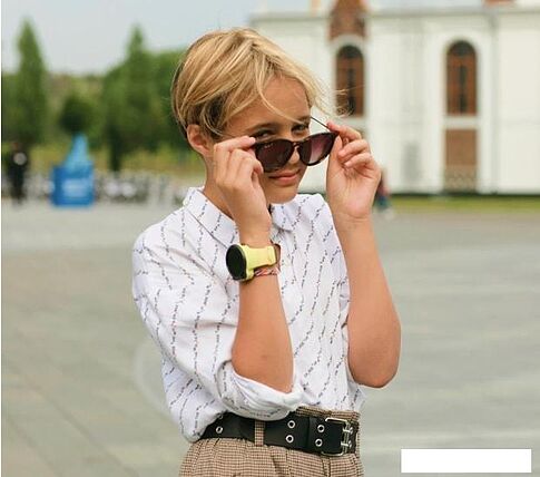 Умные часы Elari KidPhone 4GR (желтый)