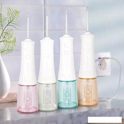 Ирригатор  Kitfort KT-2946-4