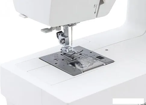 Электромеханическая швейная машина Janome Sewist 721