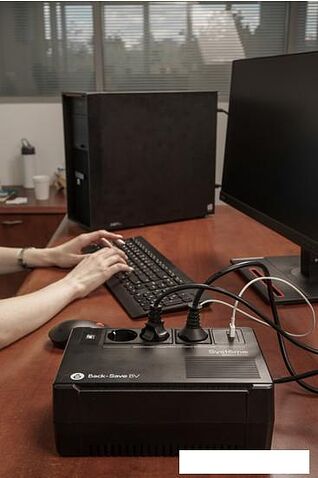 Источник бесперебойного питания Systeme Electric BVSE400RS