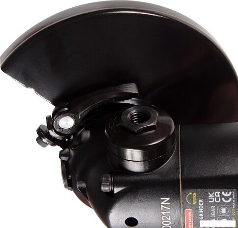 Угловая шлифмашина M7 QB-7215M