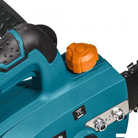 Аккумуляторная пила Bort BKS-2112 93418422 (без АКБ)