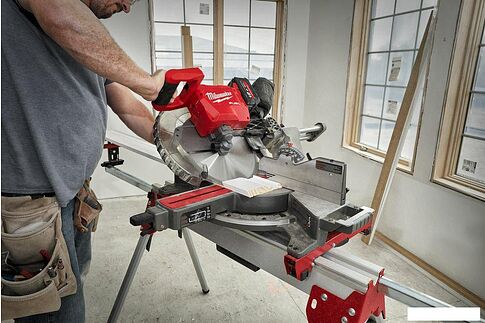 Торцовочная пила Milwaukee M18 FUEL M18FMS305-0 4933471205 (без АКБ)