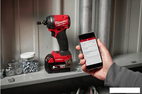 Винтоверт Milwaukee M18 FUEL M18ONEID3-502X 4933492804 (с 2-мя АКБ, кейс)