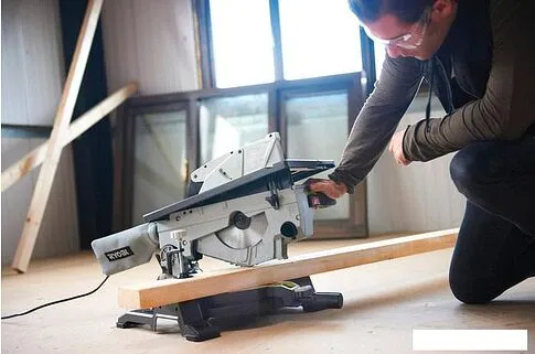 Дисковая пила Ryobi RTMS1800-G