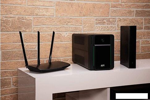 Источник бесперебойного питания APC Easy UPS 950VA BX950MI