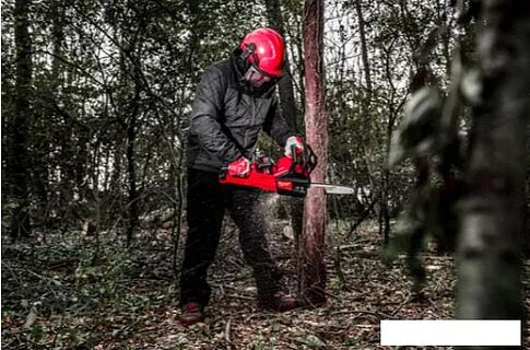 Аккумуляторная пила Milwaukee M18 FCHSC-0 (без АКБ)