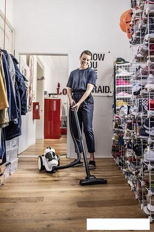Пылесос Karcher VC 3 1.198-053.0