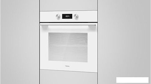 Электрический духовой шкаф TEKA HLB 8400 (белый)