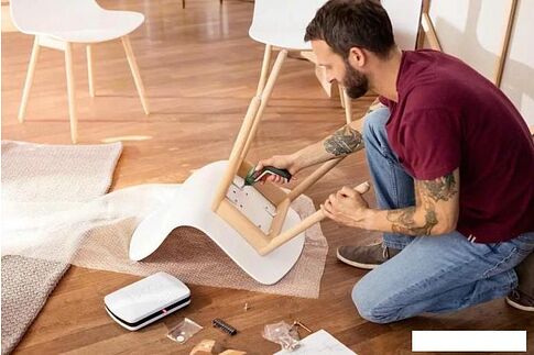 Электроотвертка Bosch IXO V 06039a8000 (набор оснастки)