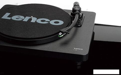 Виниловый проигрыватель Lenco L-30BK