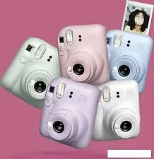 Фотоаппарат Fujifilm Instax Mini 12 (фиолетовый) + розовый чехол Sundays с ремнем Фотоаппарат Fujifilm Instax Mini 12 (фиолетовый) + розовый чехол Sundays с ремнем