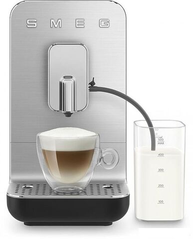 Кофемашина Smeg BCC13BLMEU