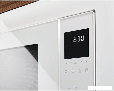 Микроволновая печь Electrolux LMS4253TBW