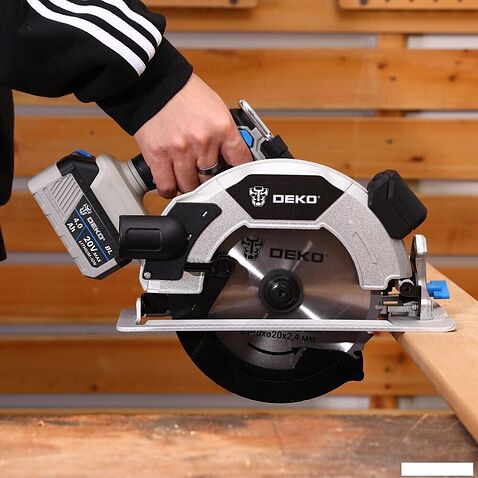 Дисковая (циркулярная) пила Deko CS20 PRO 084-1156 084-1156 (без АКБ)