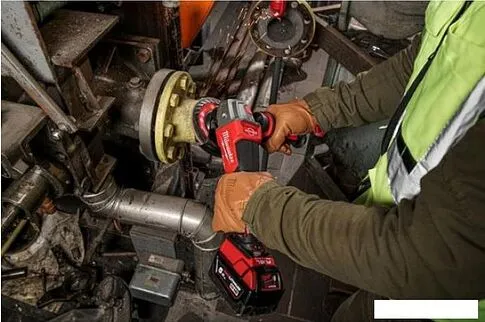Угловая шлифмашина Milwaukee M18 FSAG125XB-0X Fuel 4933478433 (без АКБ, кейс)