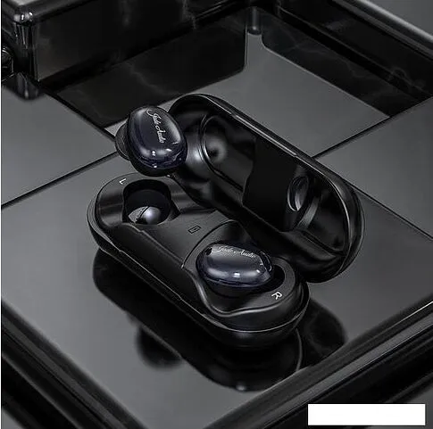 Наушники Jade Audio EW1