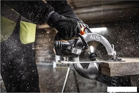 Дисковая (циркулярная) пила AEG Powertools BKS 18BL2-0 4935479661 (без АКБ)