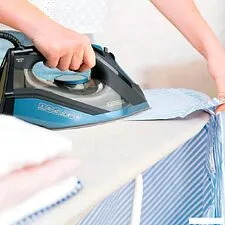 Утюг Black & Decker BXIR2801E