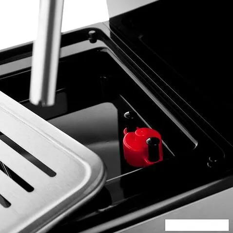 Рожковая помповая кофеварка Brayer BR1101